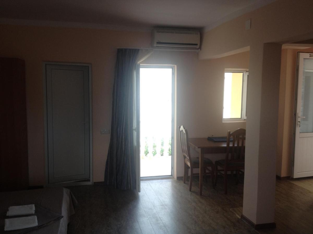 Hotel Premium Уреки Экстерьер фото