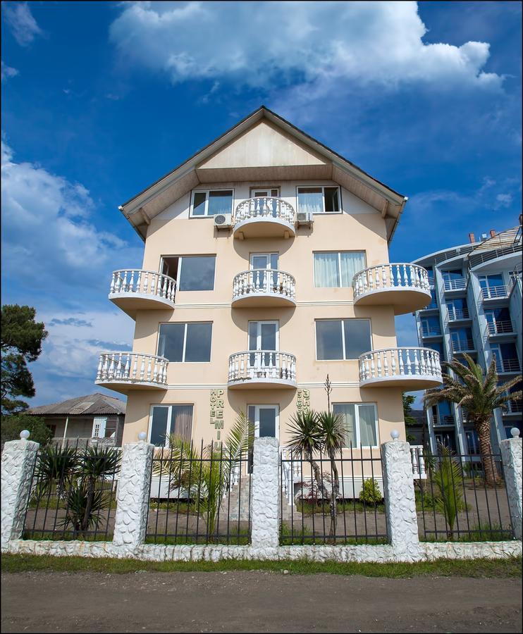 Hotel Premium Уреки Экстерьер фото