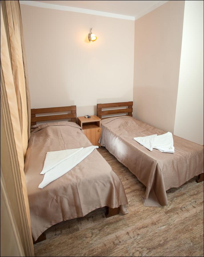 Hotel Premium Уреки Экстерьер фото
